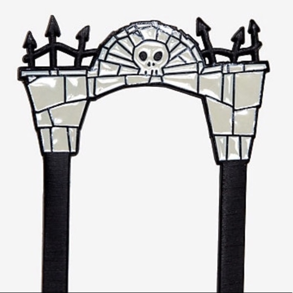 NWT Disney: The Nightmare Before Christmas Cemetery Gate Long Hair Pin